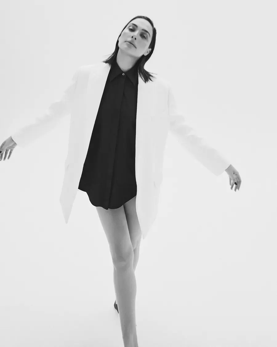 Gal Gadot @ Harper's BAZAAR Espa&ntilde;a March 2025