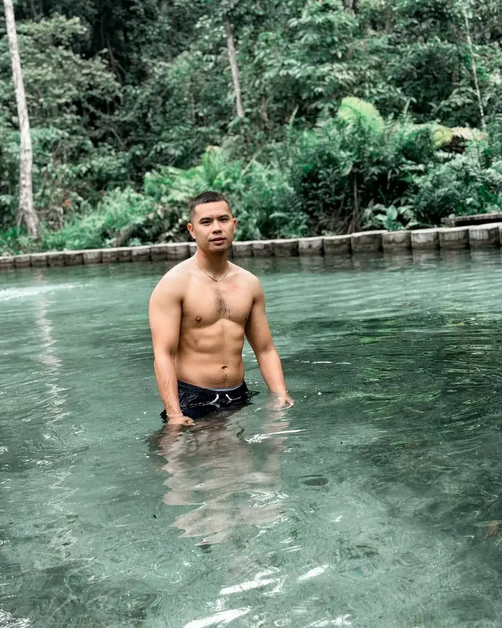 ผัวเขาเราอยากกอด