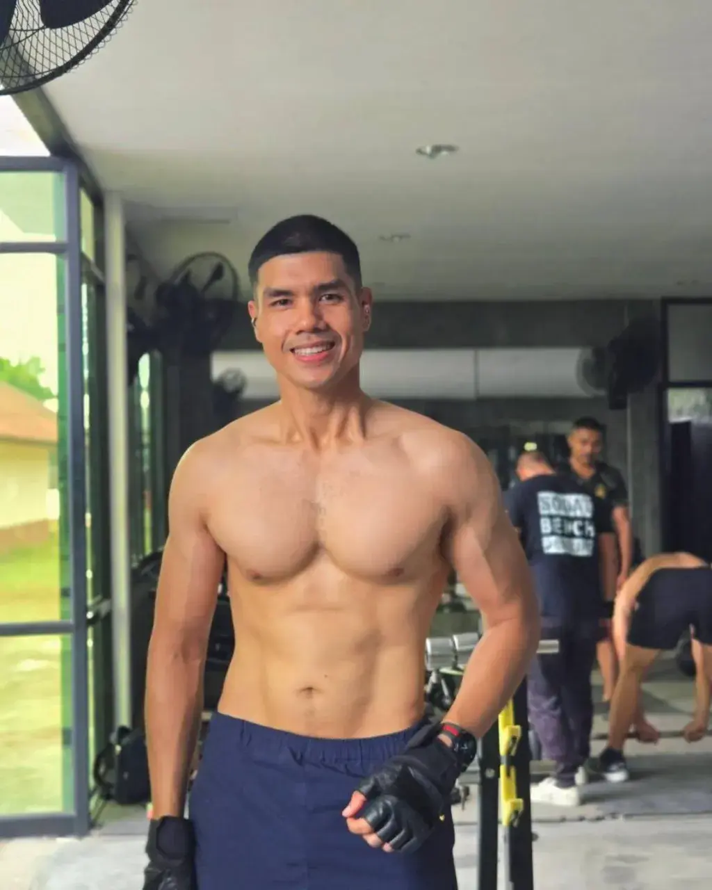 เอาให้จุกกันไปข้าง