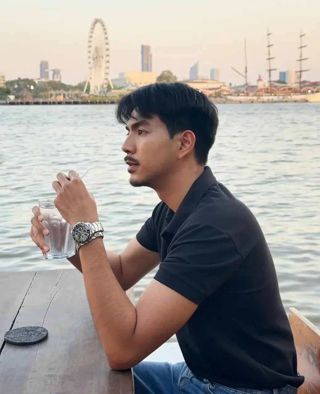 หนวดไหนร้าววใจที่สุด