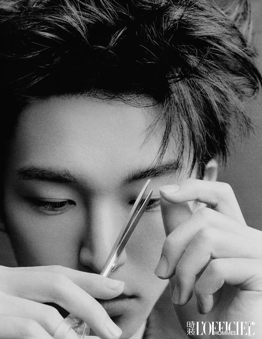 Huang Zihongfan @ L’OFFICIEL HOMMES China February 2025