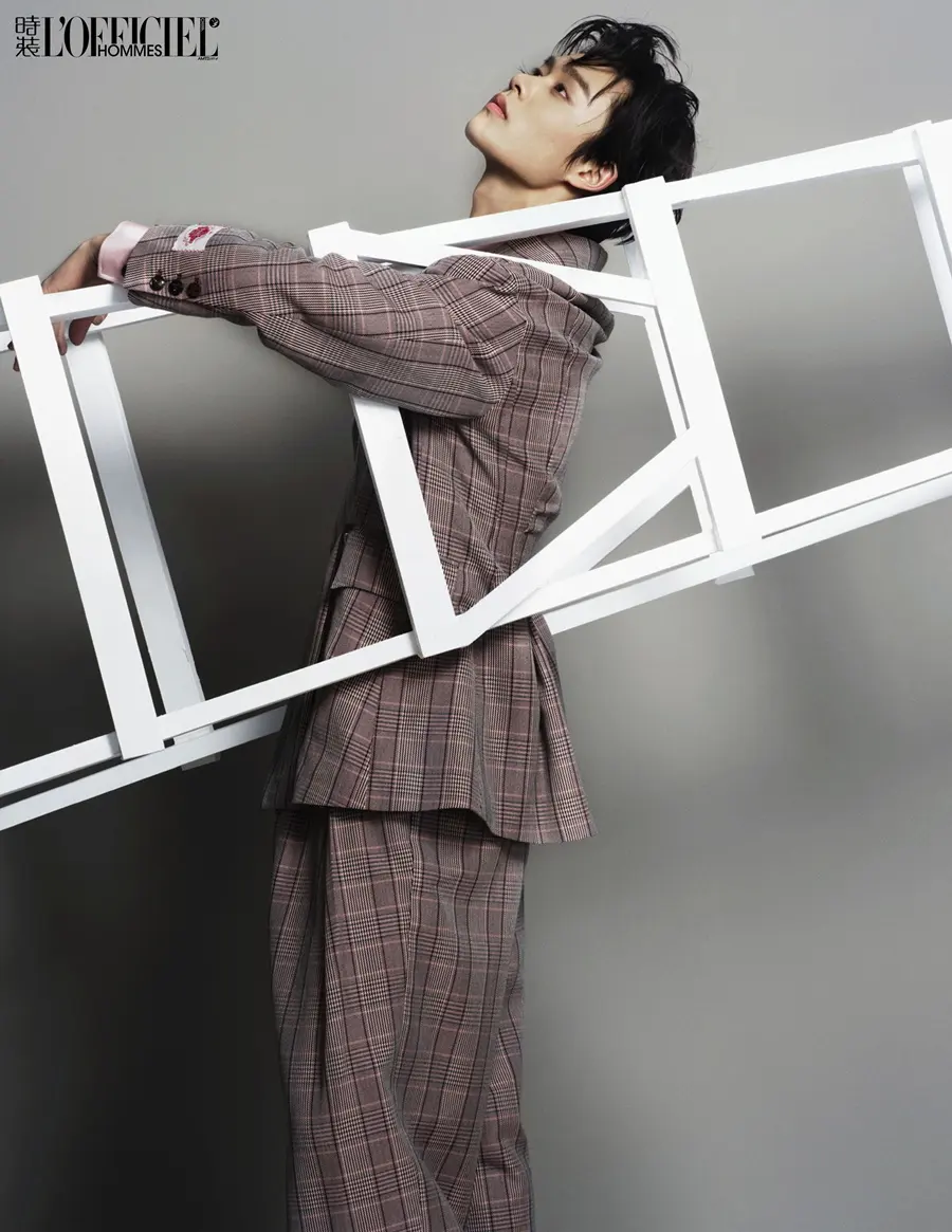 Zhao Kechun @ L’OFFICIEL HOMMES China February 2025