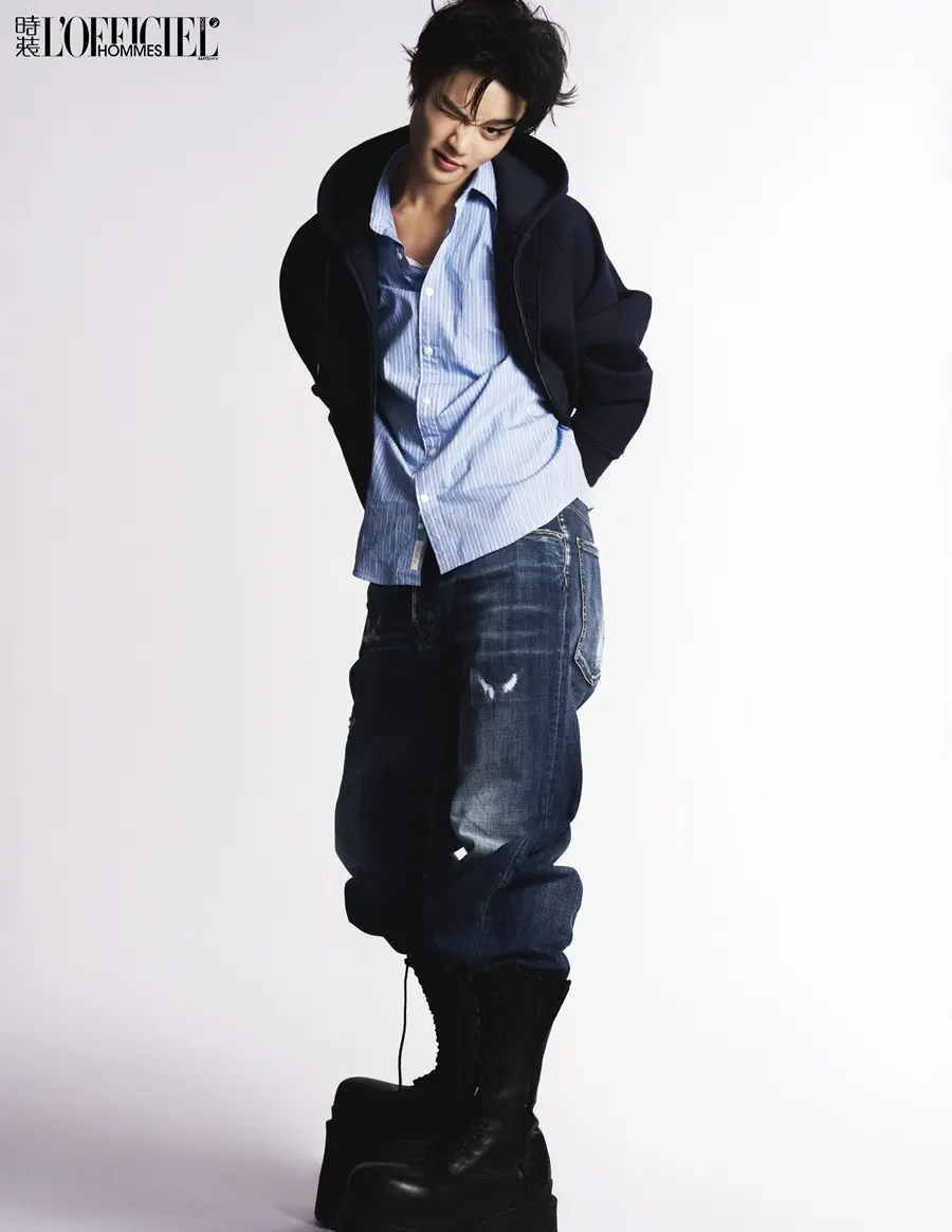 Zhao Kechun @ L’OFFICIEL HOMMES China February 2025