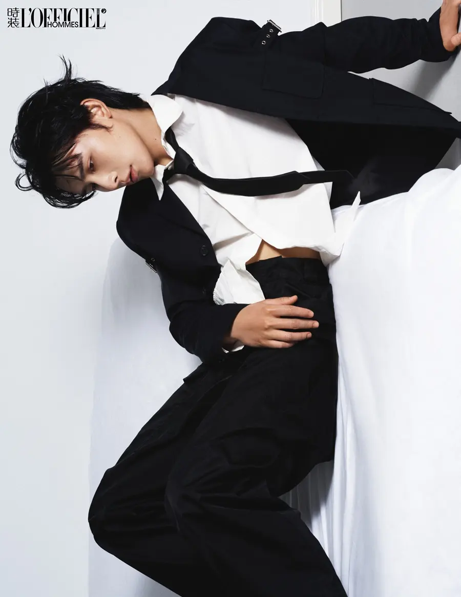 Shen Haonan @ L&rsquo;OFFICIEL HOMMES China February 2025