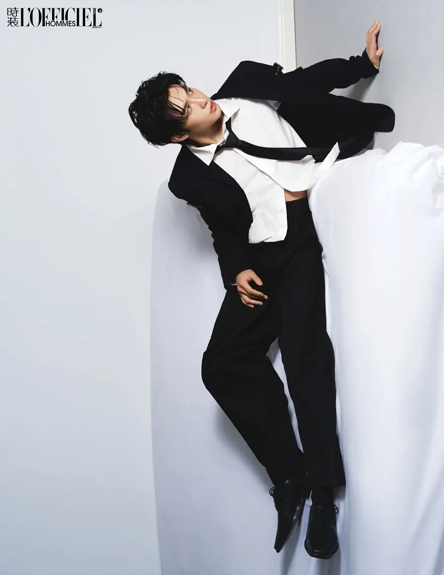Shen Haonan @ L&rsquo;OFFICIEL HOMMES China February 2025