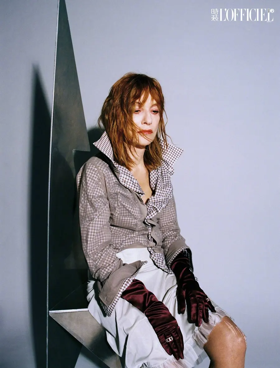 Isabelle Huppert @ L'OFFICIEL China February 2025