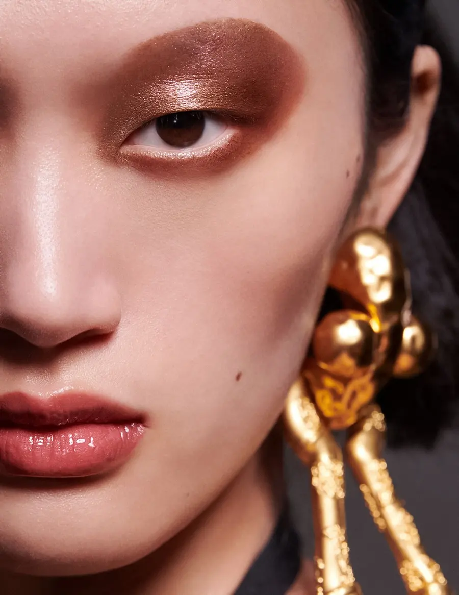 Yilan Hua @ VOGUE Thailand February 2025