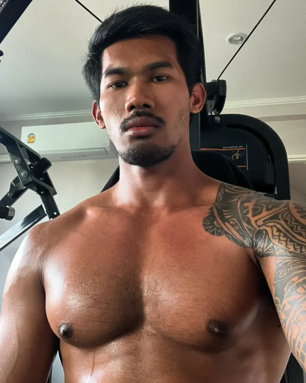 จะอวยให้สุดคม