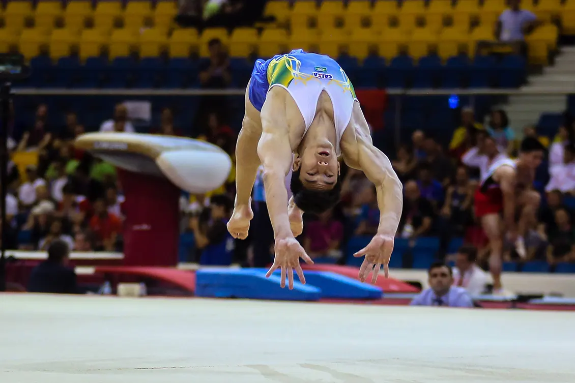 Brazilian gymnast : Arthur nory caught