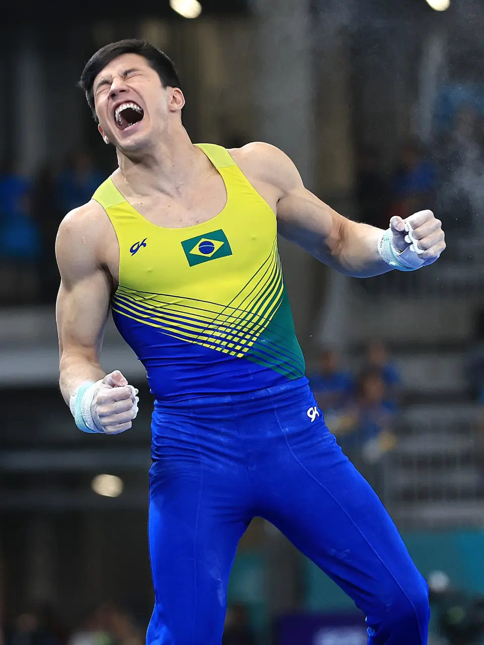 Brazilian gymnast : Arthur nory caught