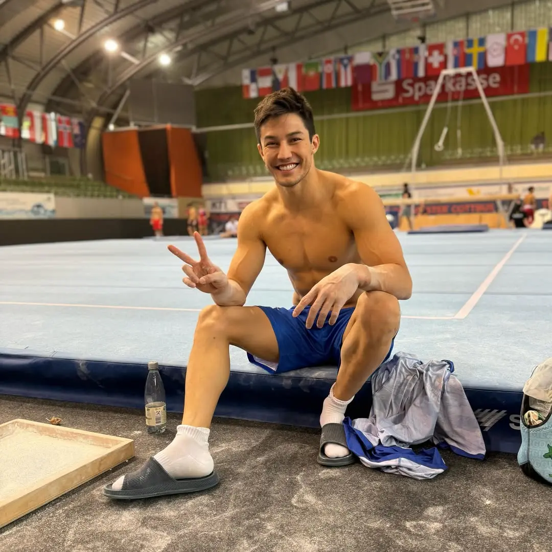 Brazilian gymnast : Arthur nory caught