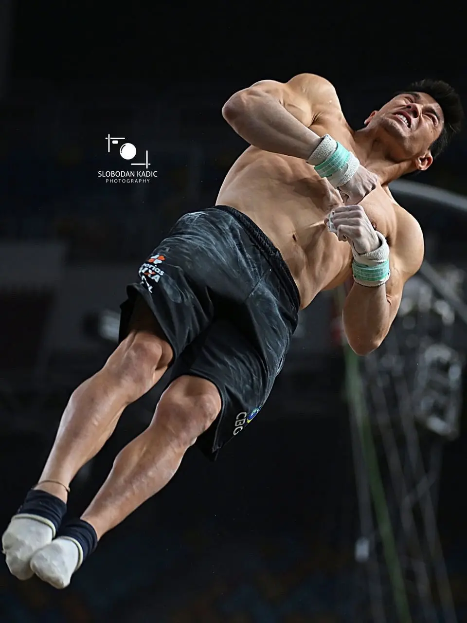 Brazilian gymnast : Arthur nory caught