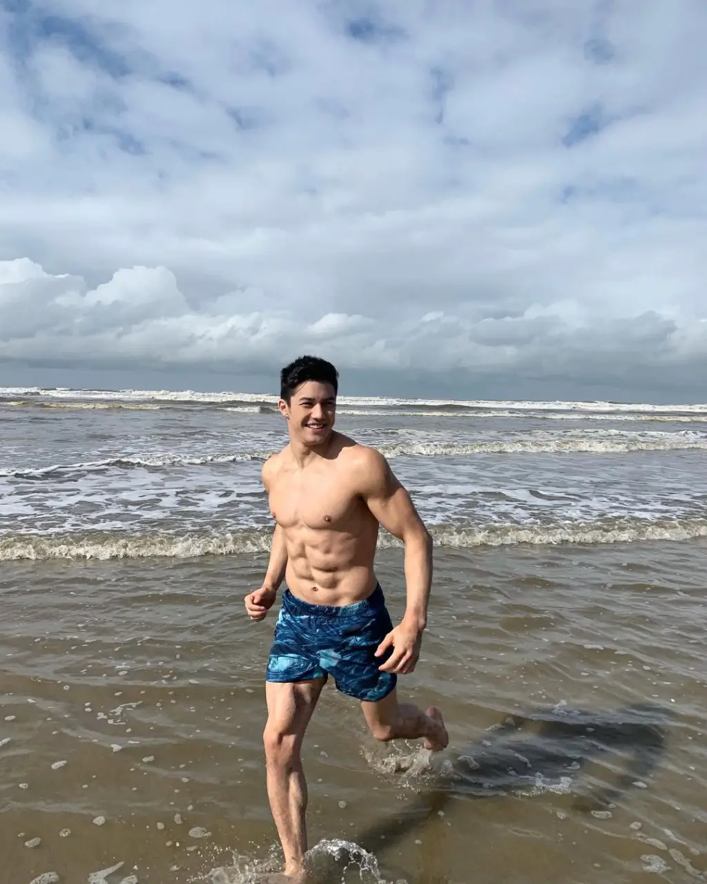 Brazilian gymnast : Arthur nory caught