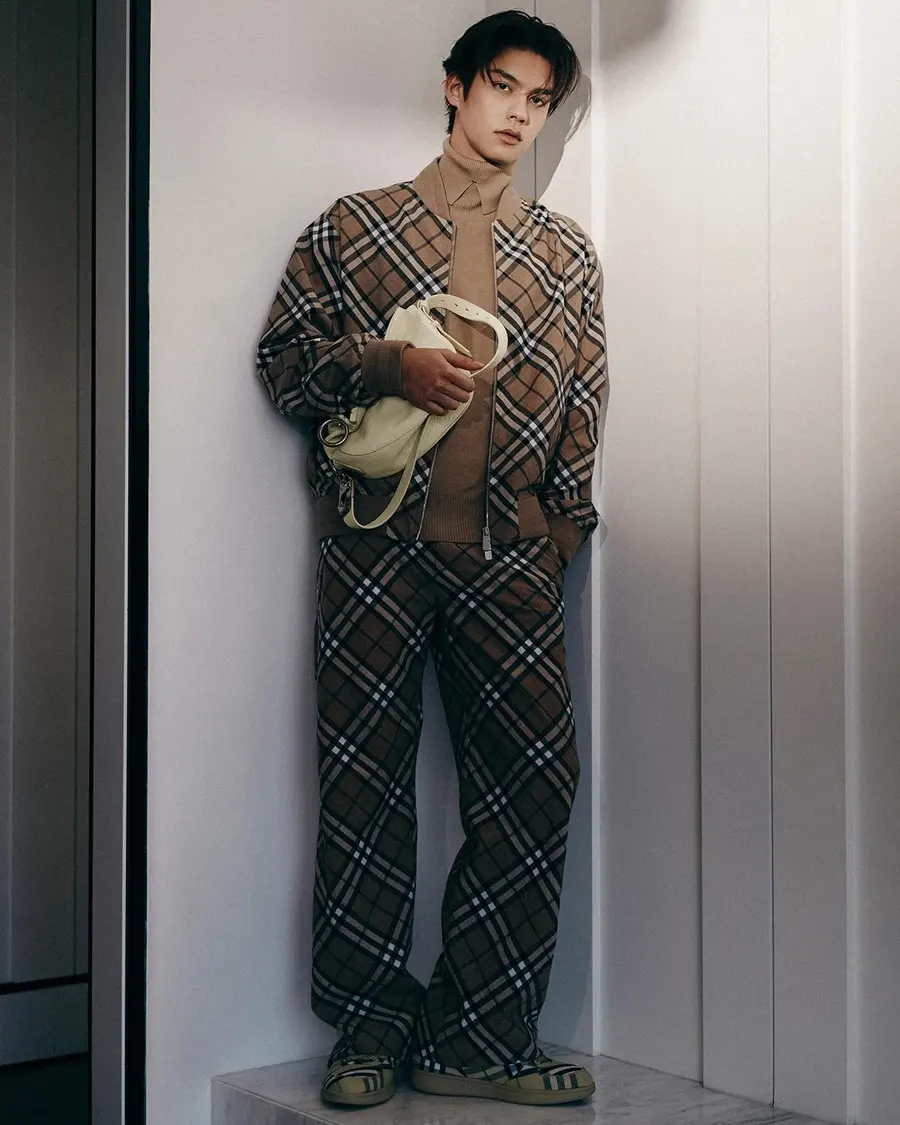 ไบร์ท วชิรวิชญ์ @ ELLE Indonesia December 2024-January 2025