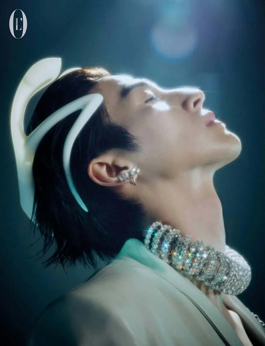 บลู-พงศ์ทิวัตถ์ @ L'OFFICIEL HOMMES Singapore February 2025