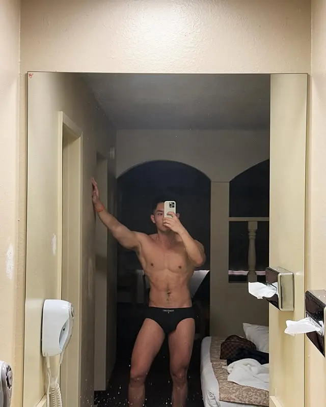 🩲  LINE OpenChat :  Underwear For Men