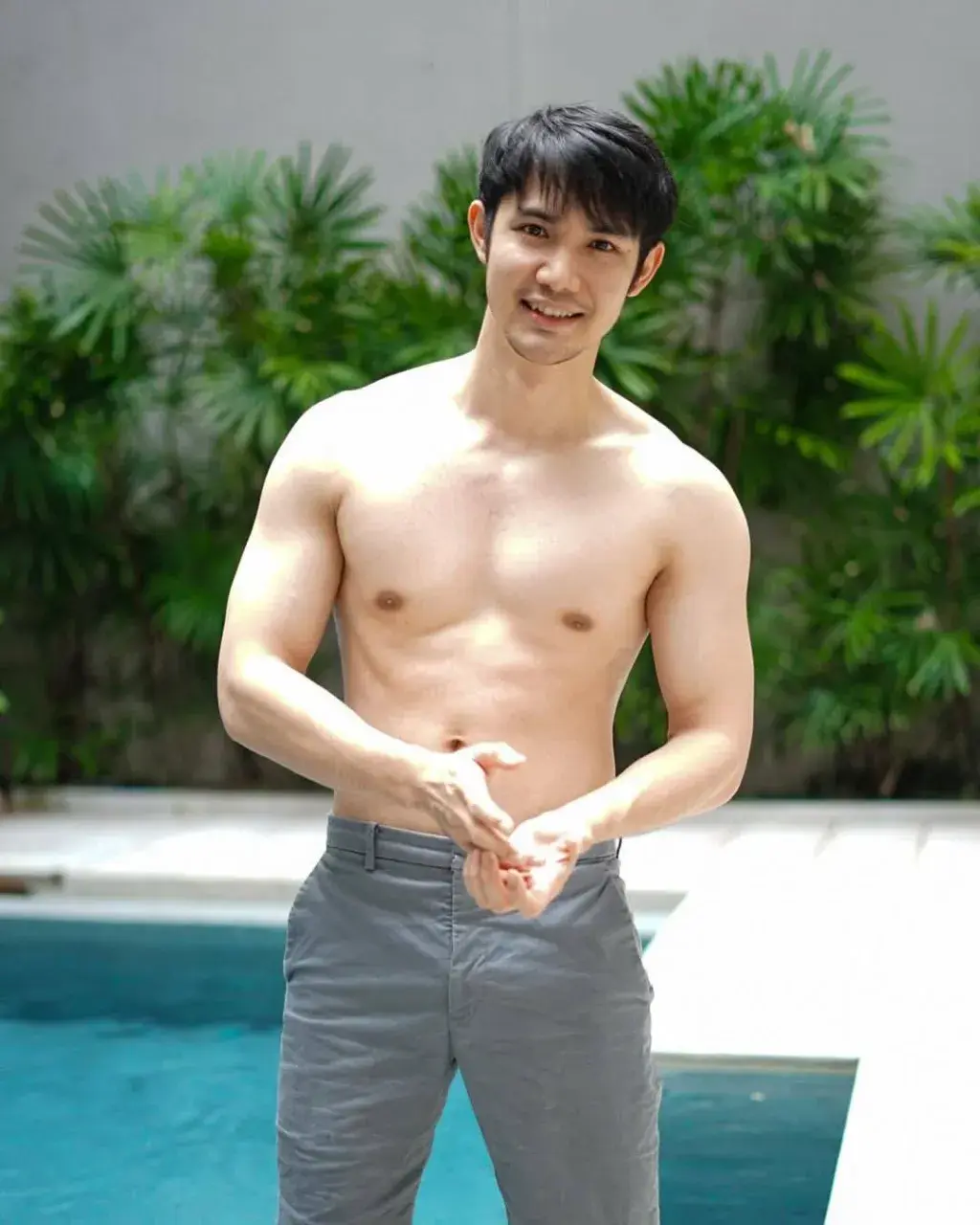 ยกแขนแล้วทำไรต่อดี