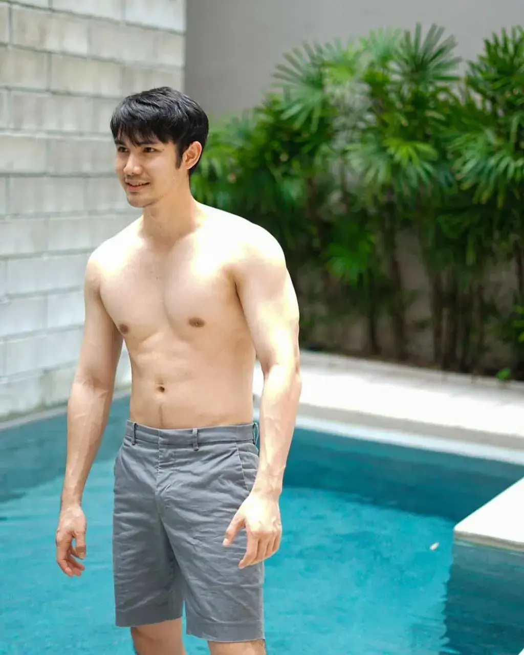 ยกแขนแล้วทำไรต่อดี