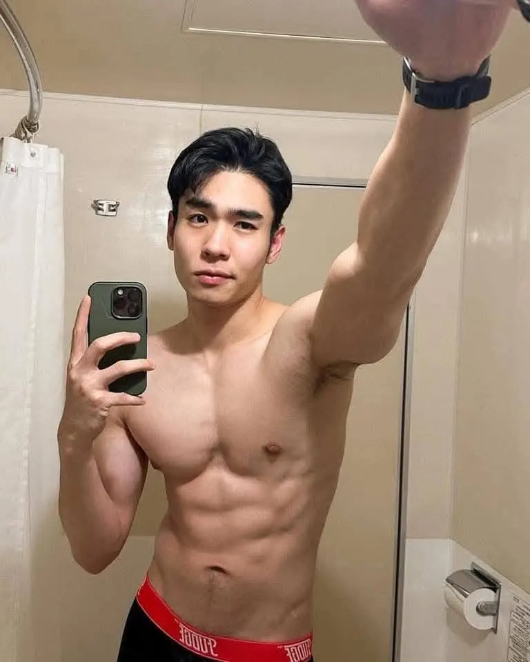ยกแขนแล้วทำไรต่อดี