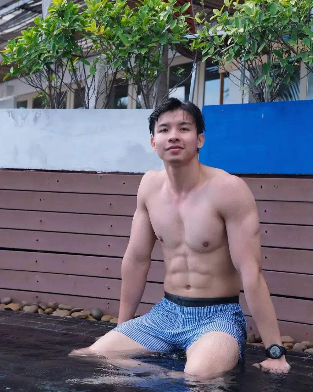 น้ำแตกแลกรัก