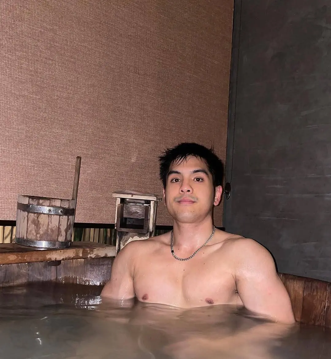เสพรักให้พอ