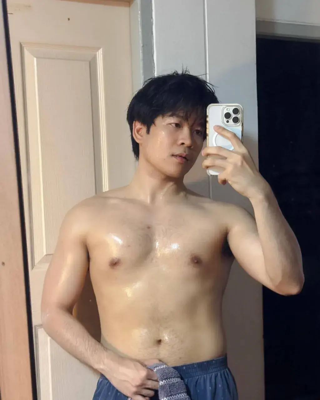 เหงื่อแตกซิกๆ