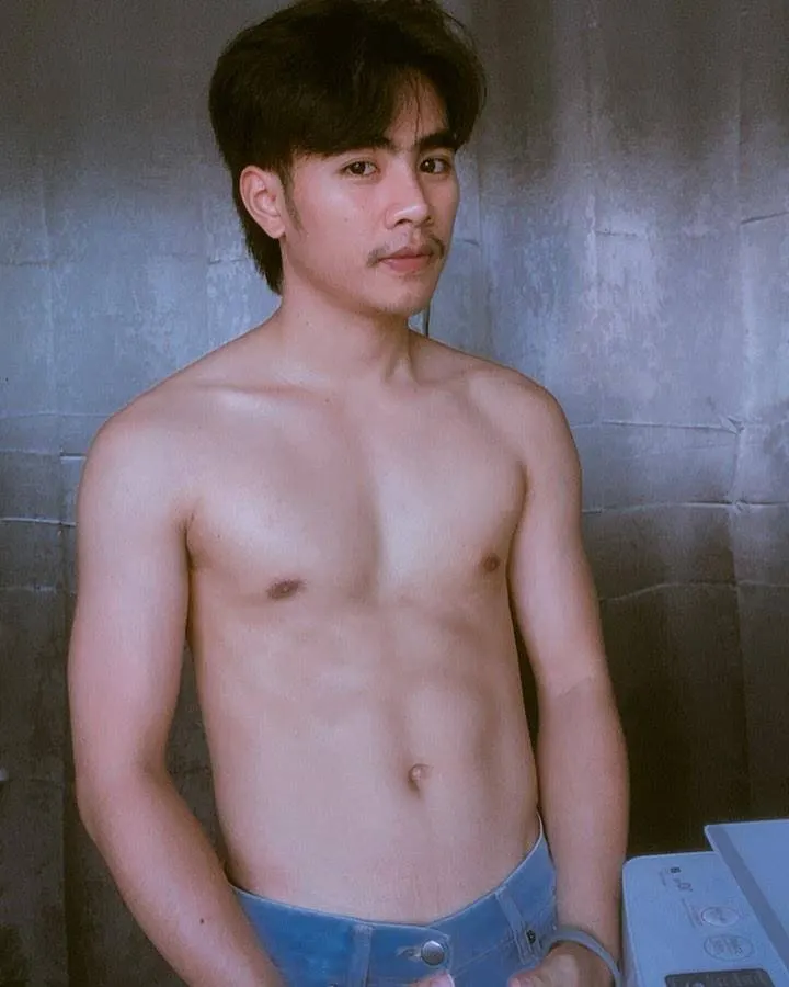 เหงื่อแตกซิกๆ