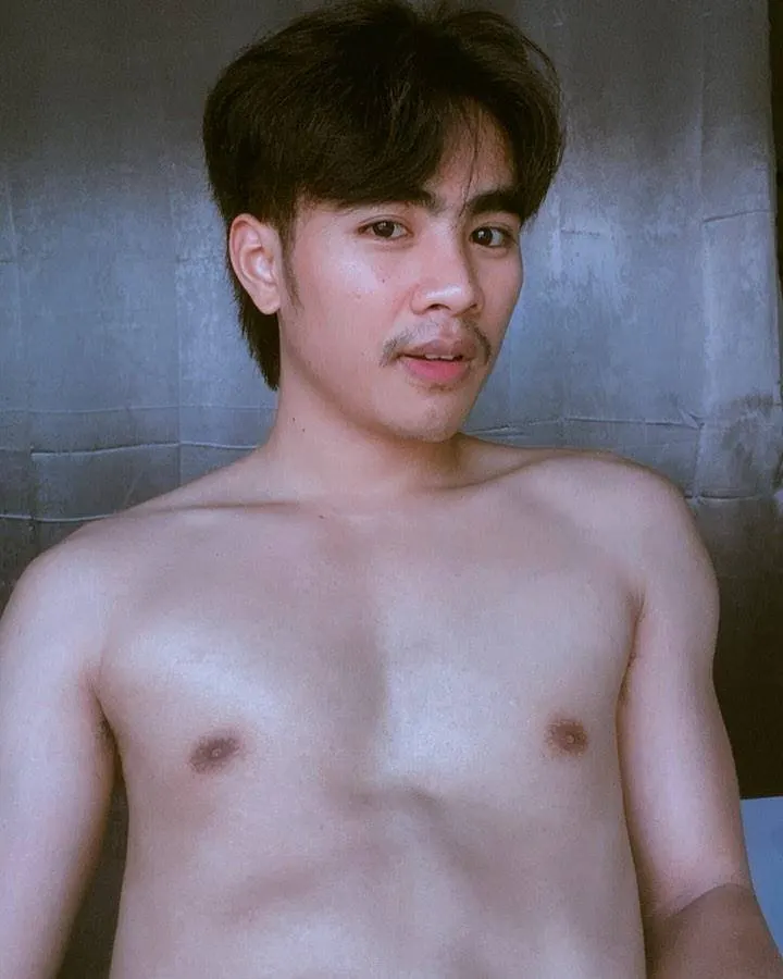 เหงื่อแตกซิกๆ