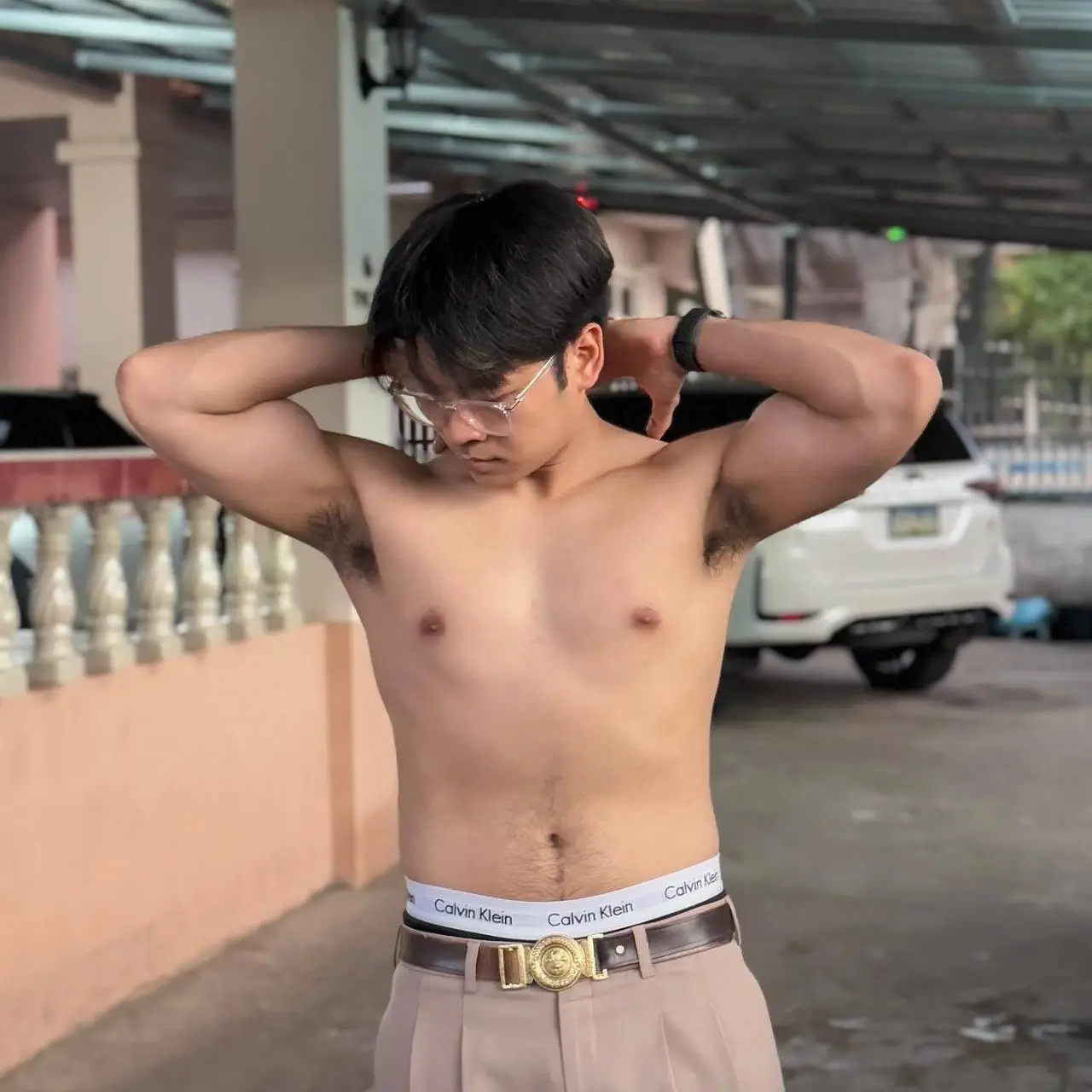 เหงื่อแตกซิกๆ