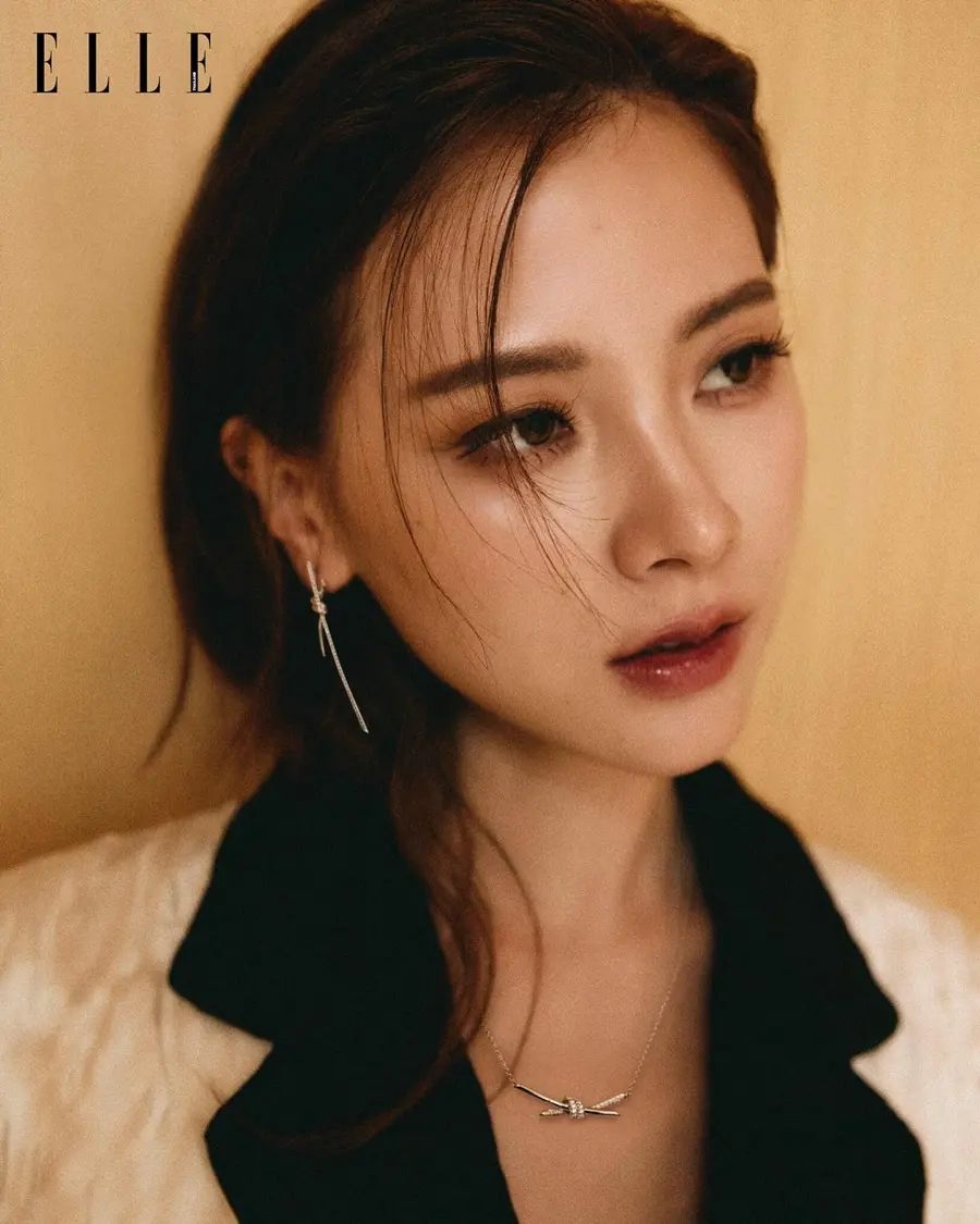 ใบเฟิร์น-พิมพ์ชนก @ ELLE Thailand February 2025