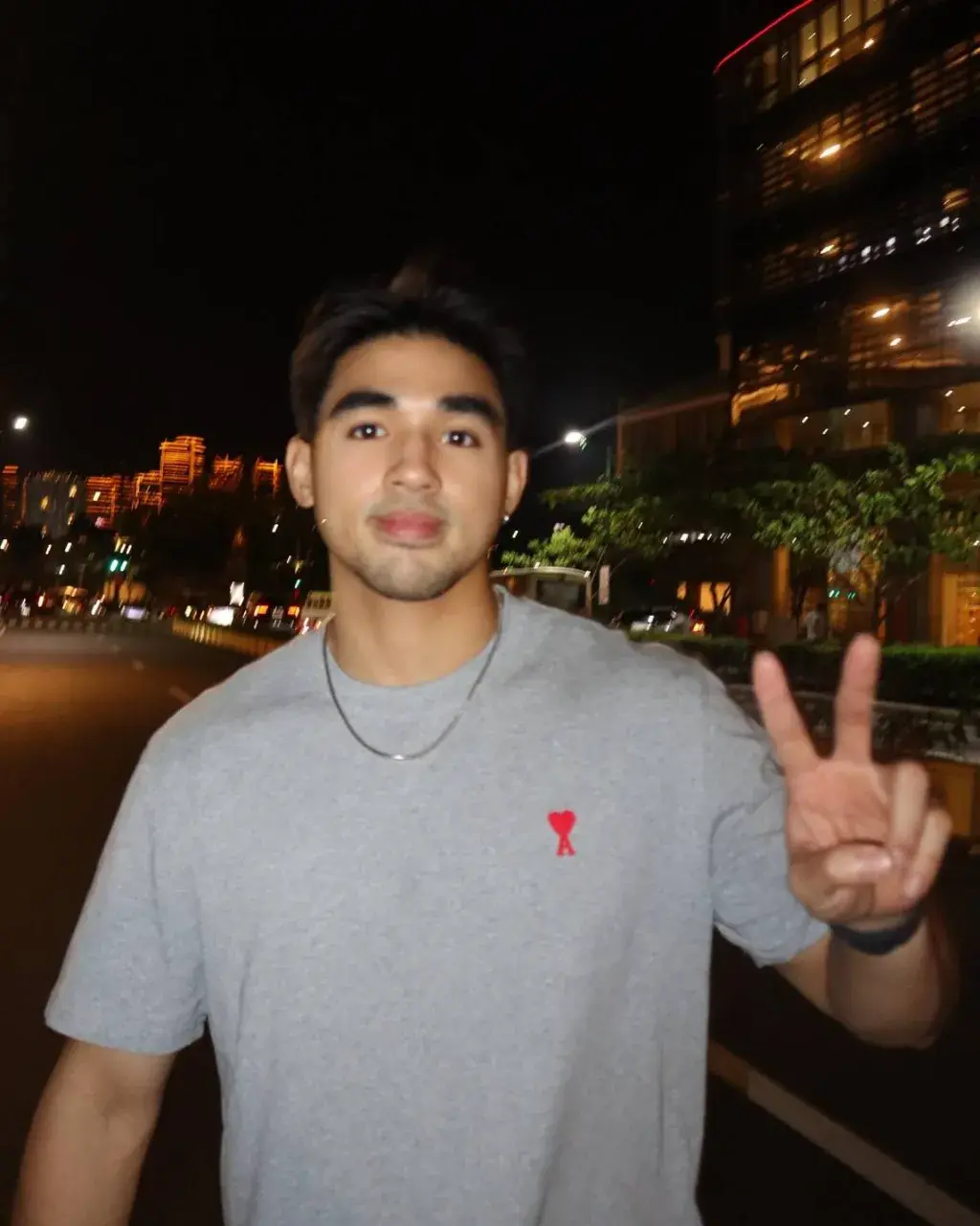 หล่อน่ารักจักน้ำแน