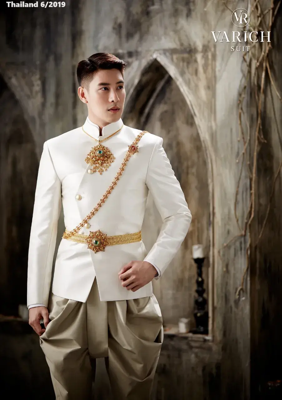 Ken Phupoom in Thai Costumes 🇹🇭