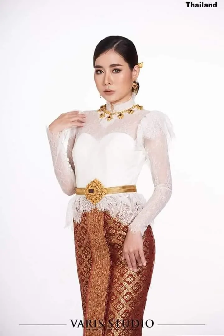Applied Thai Traditional Outfit 🇹🇭