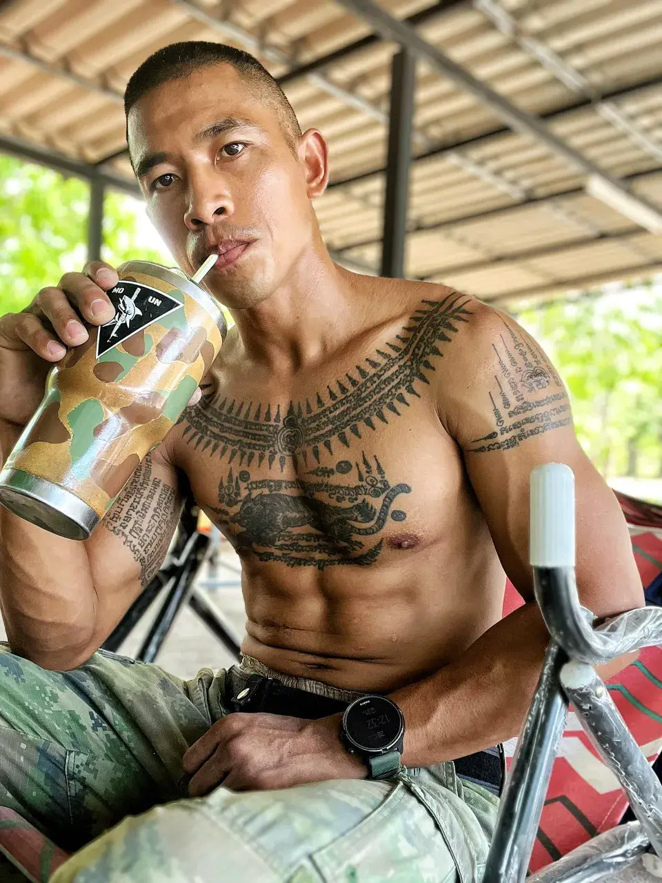 หวานอม ขมกลืน