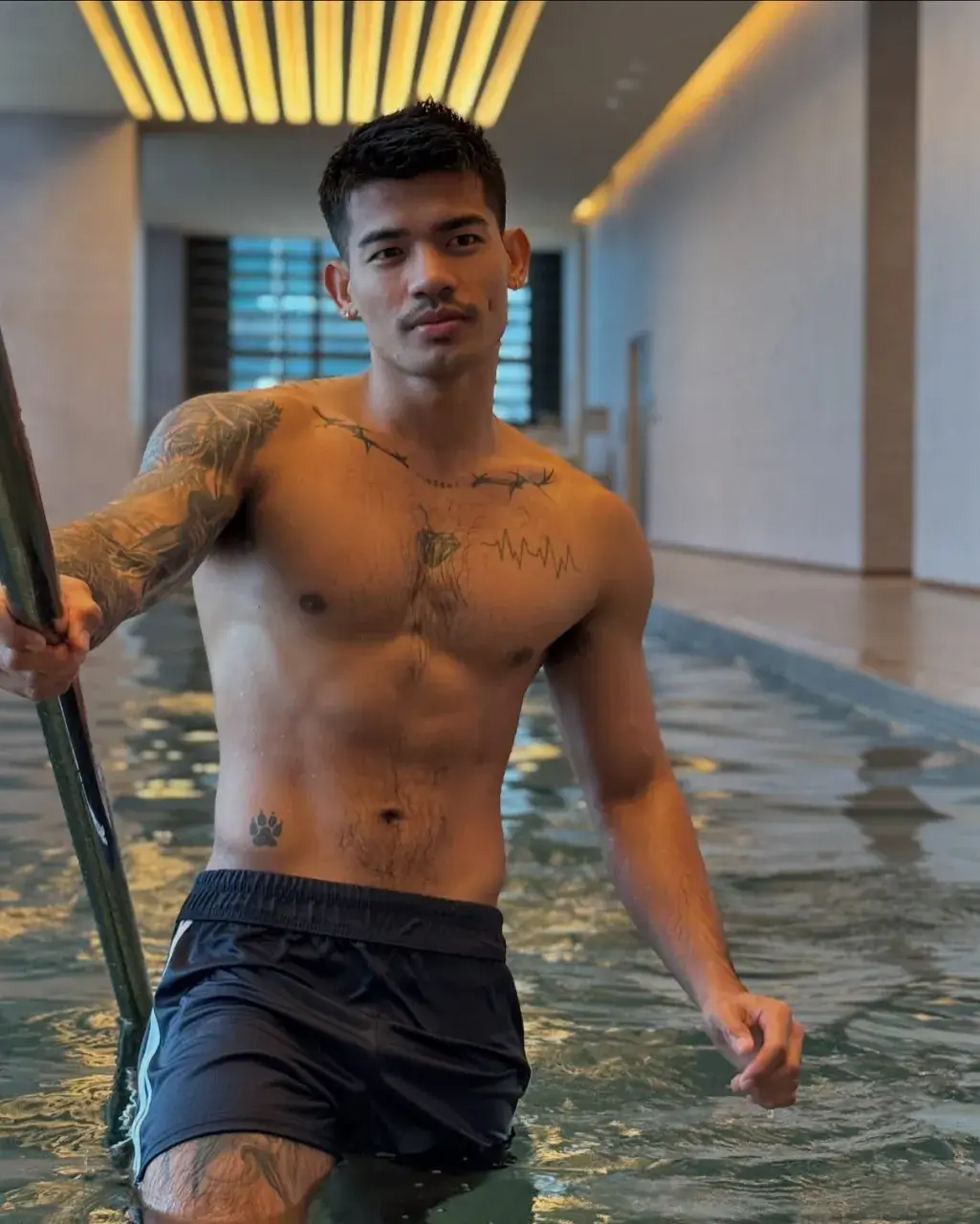 หวานอม ขมกลืน