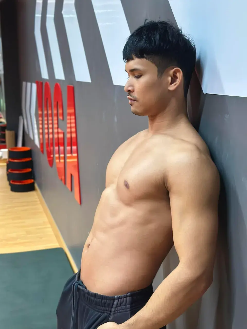ที่รัก จะกลืนเลย