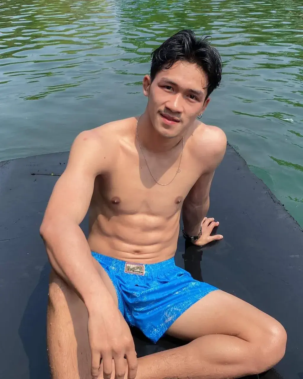 เสพติดความเสว