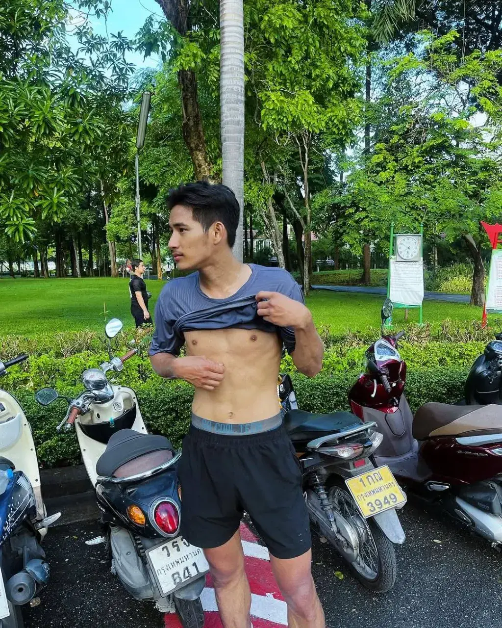 หญ้าอ่อนสอนรัก
