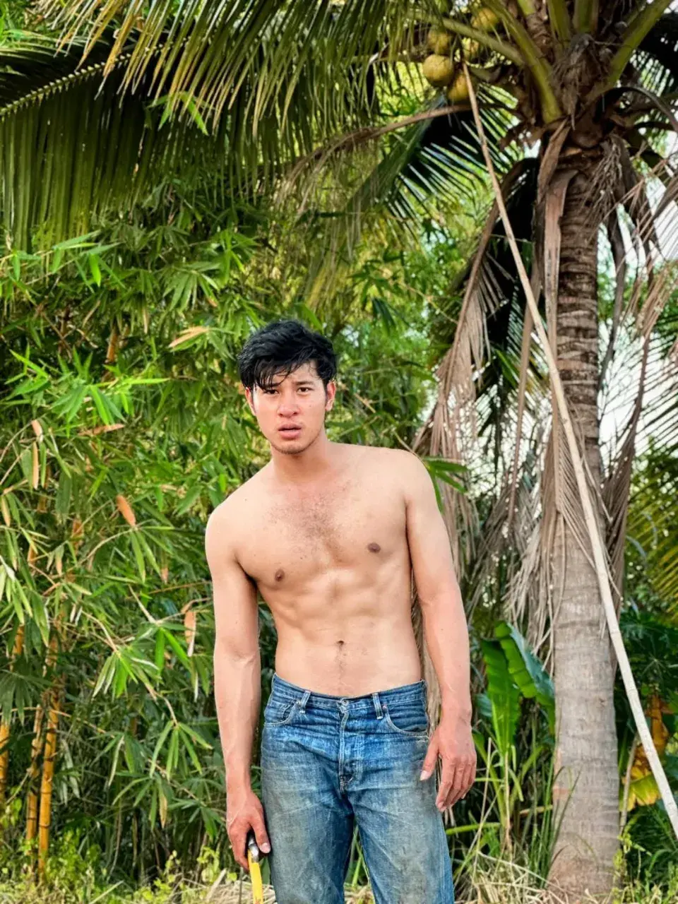 ยอมเป็นทาสเธอ