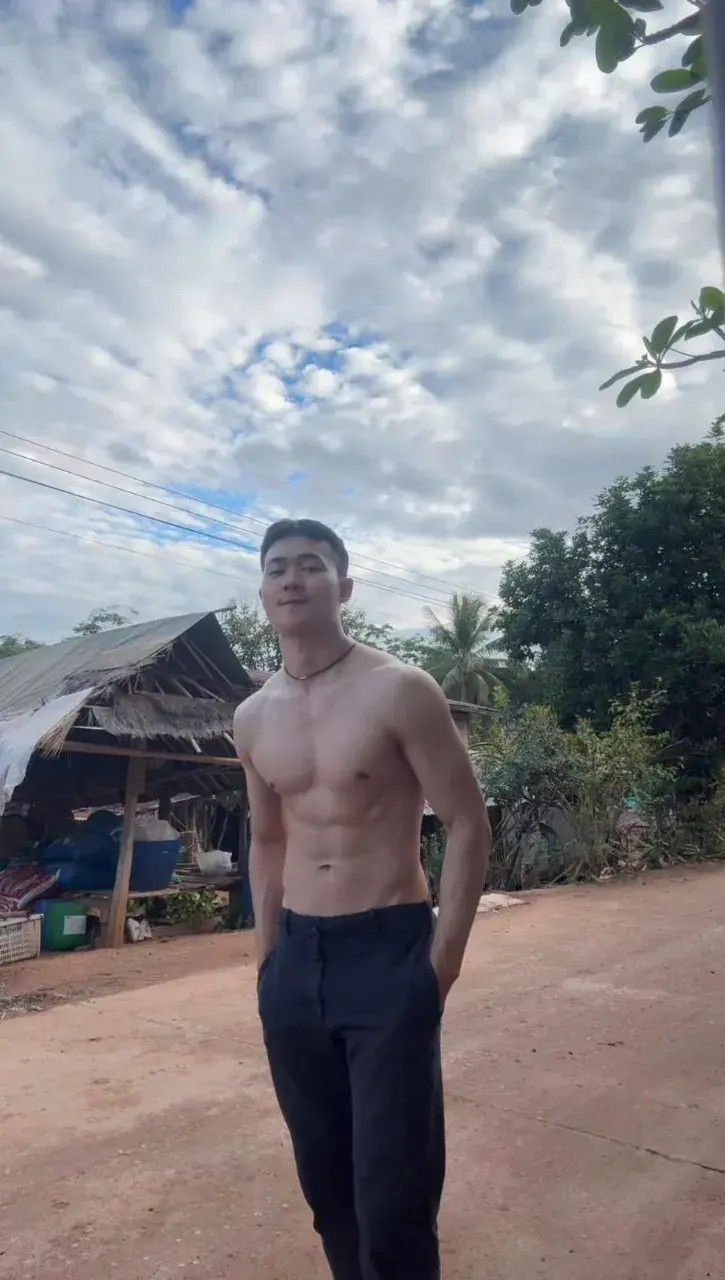 ยอมเป็นทาสเธอ
