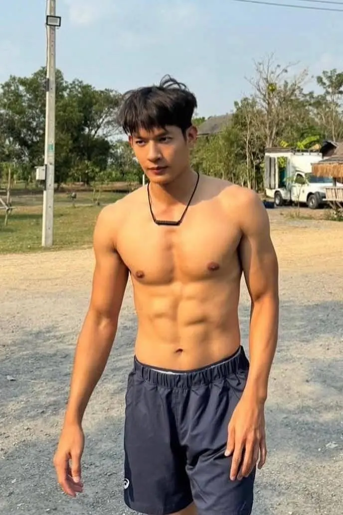 ยอมเป็นทาสเธอ