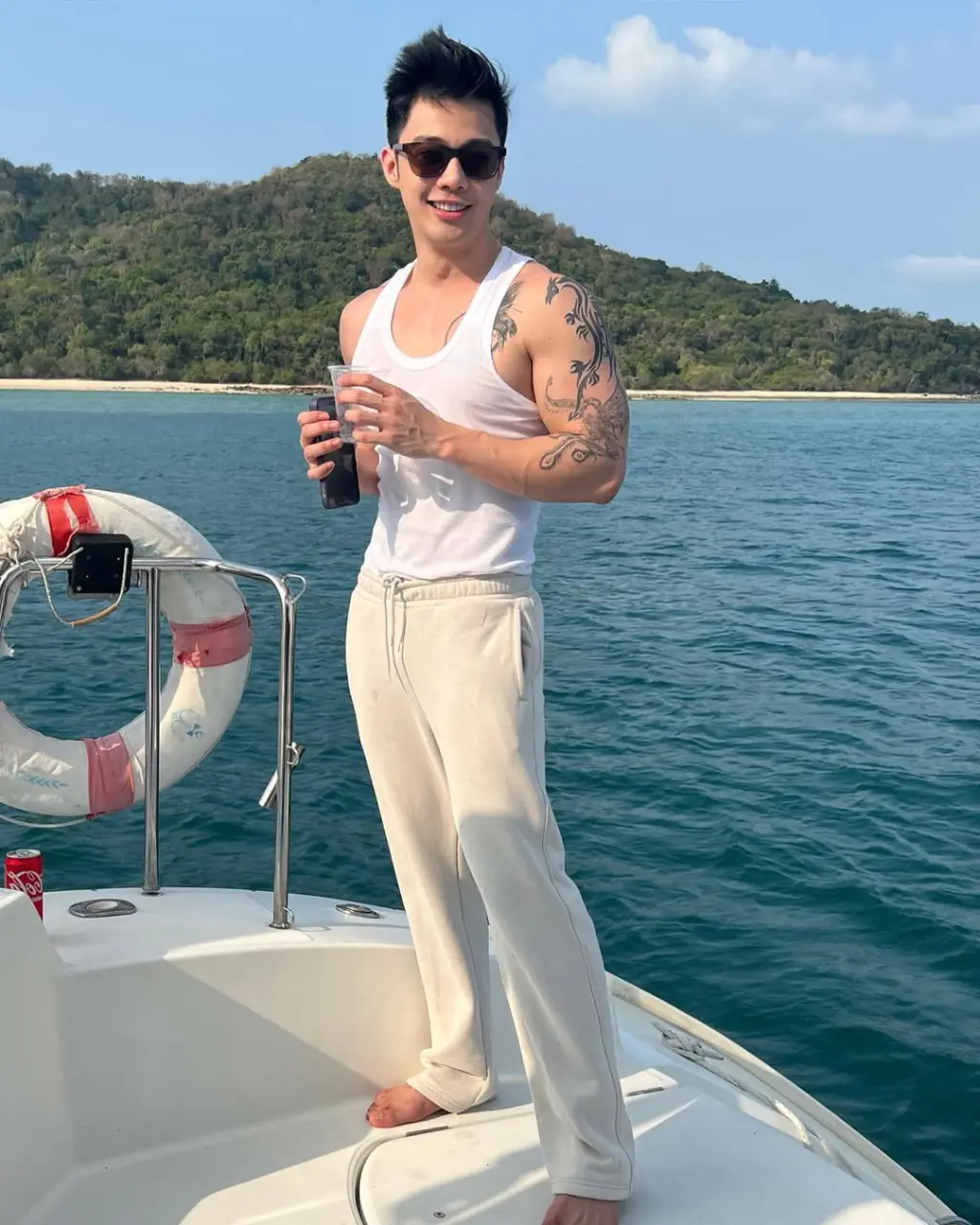 Cool GUY : Jc Velez Zamora Roxas