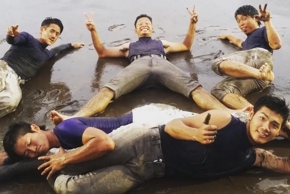ノンケの戯れ 3 〜 ผู้ชายตรงสนุกสนานกัน 3