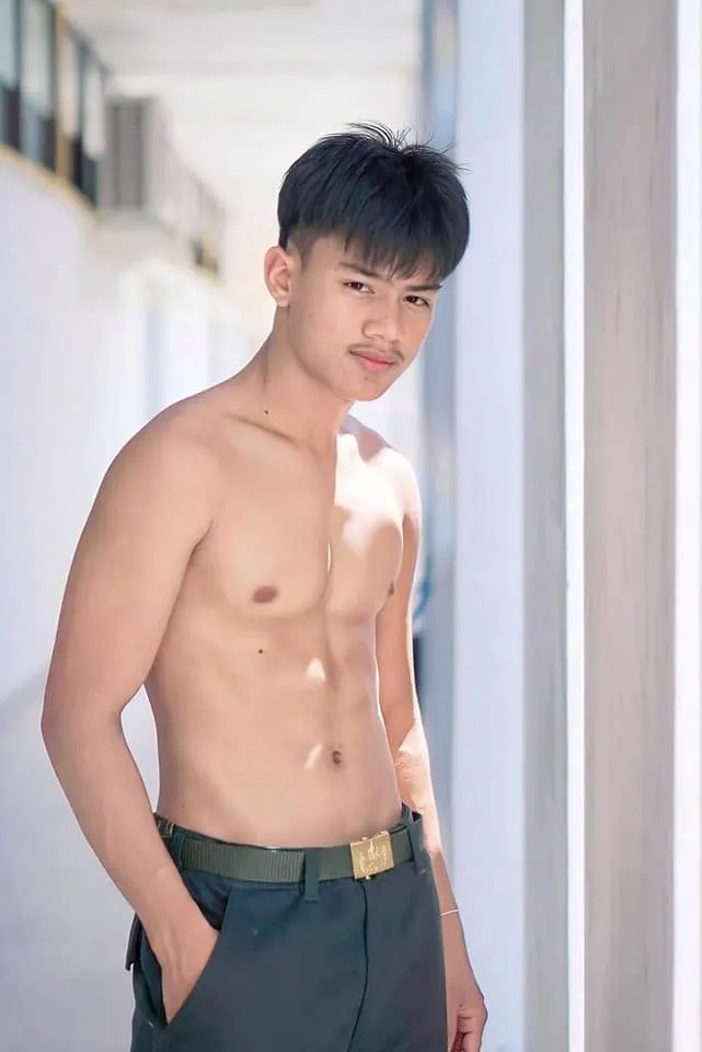 มวยโค้กน้ำทะลัก