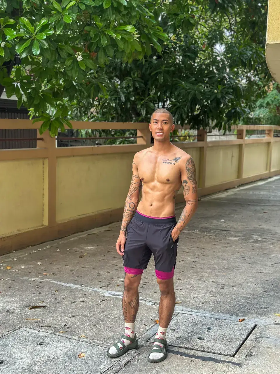 อยากโดนลิ้นเด็ก