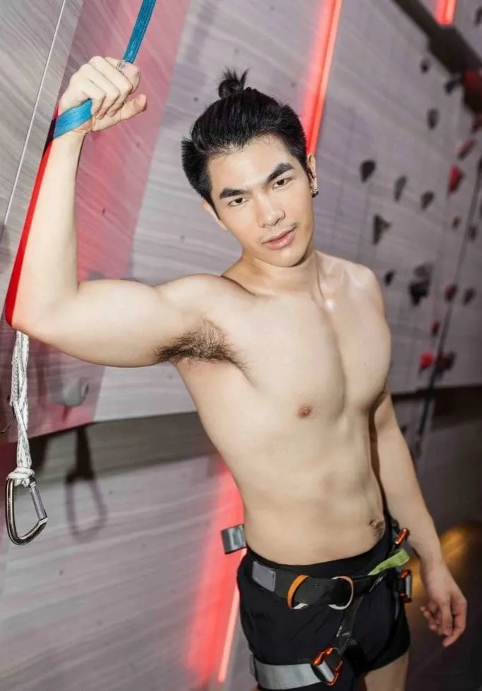 ถอดโชว์เรือนร่าง 2927