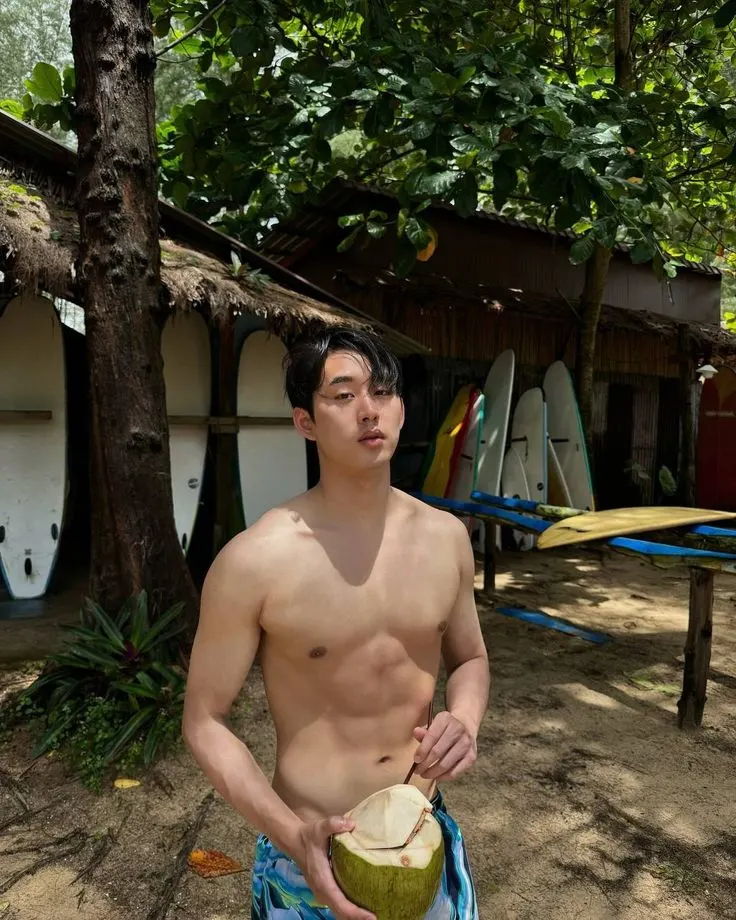 ถอดโชว์เรือนร่าง 2927