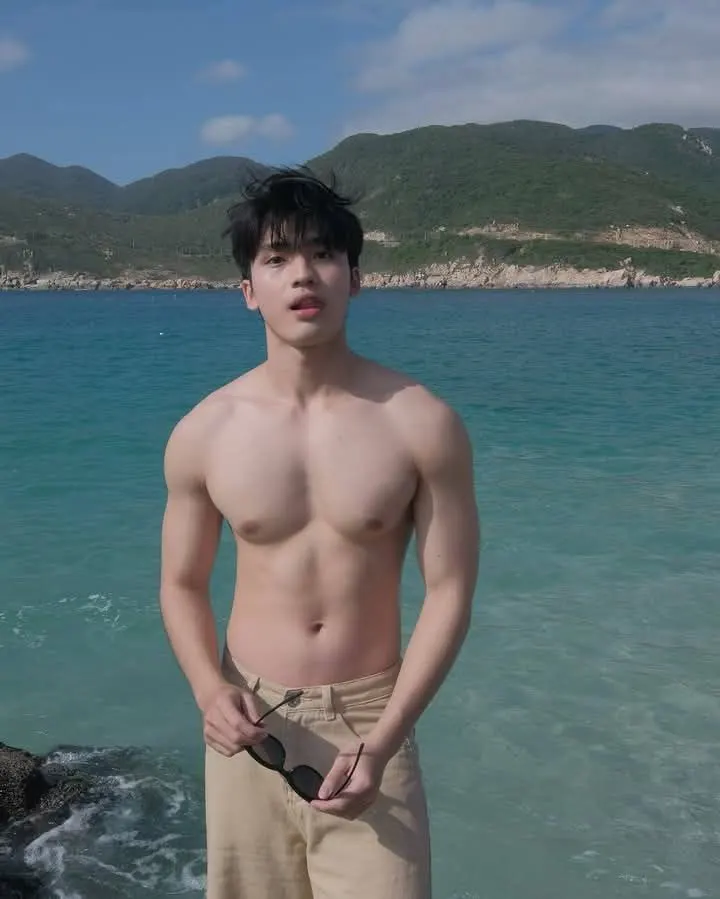 ถอดโชว์เรือนร่าง 2927