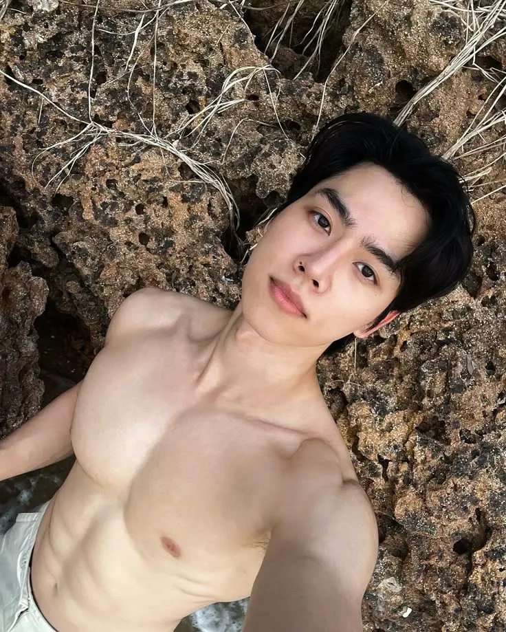 ถอดโชว์เรือนร่าง 2927