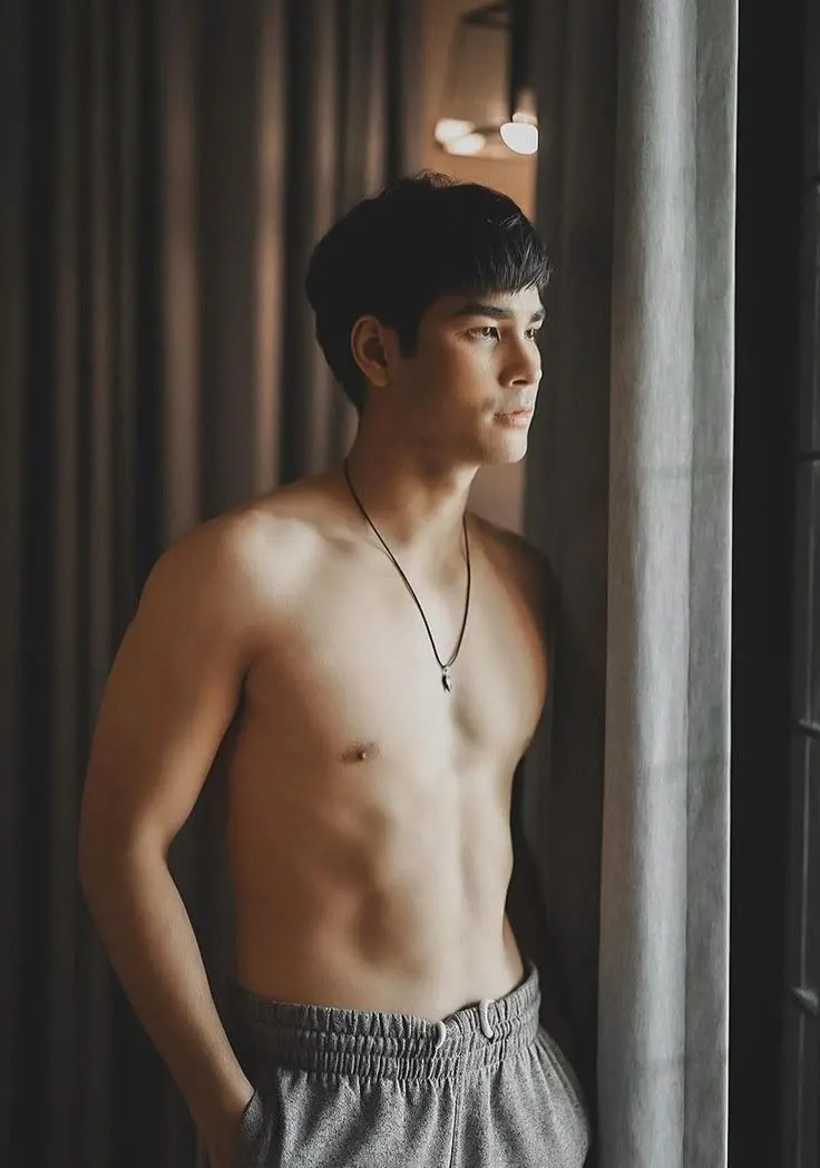 ถอดโชว์เรือนร่าง 2928